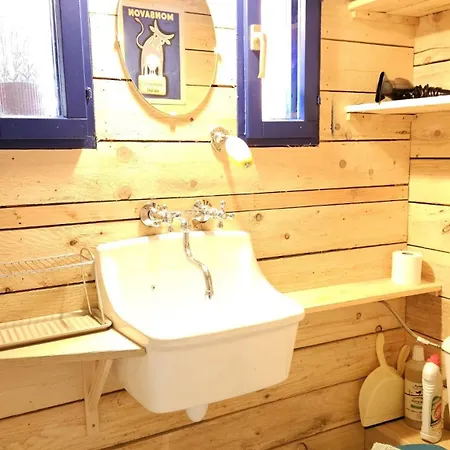 Apartment La Authentic And Comfortable Studio, 5 Mn De Caen
