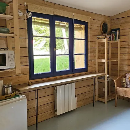La Authentic And Comfortable Studio, 5 Mn De Caen Apartment