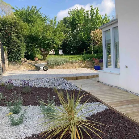 La Authentic And Comfortable Studio, 5 Mn De Caen Apartment